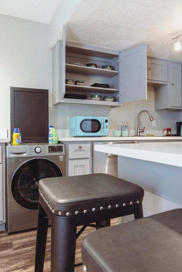 Premium Styled 2 Bedroom Apt In The Heart Of The Heights Houston Eksteriør bilde